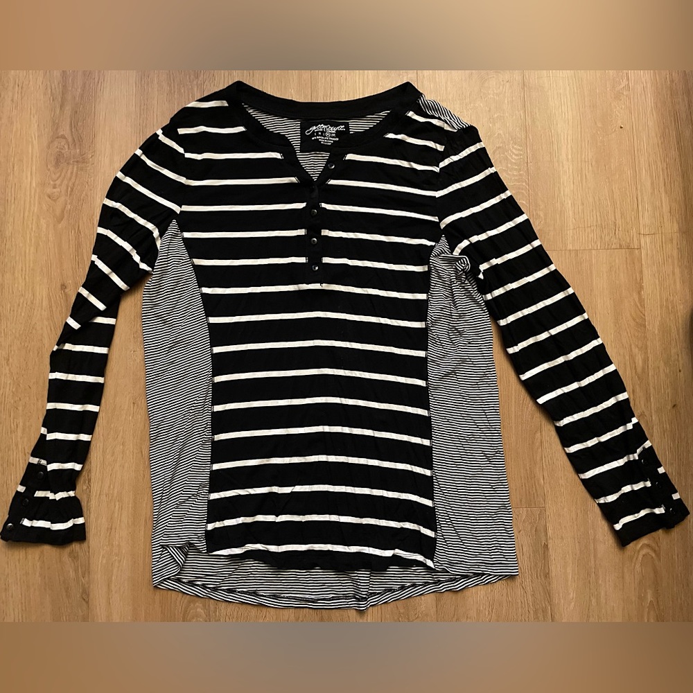 Green Source long sleeve tee shirt | Closet Label #113.)
